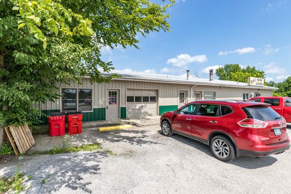 513 Pierce Ln, Frankfort, KY 40601